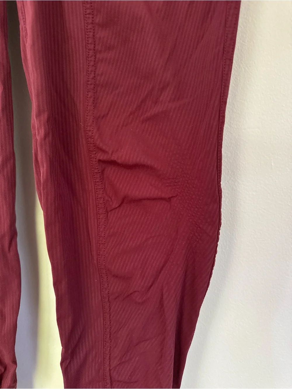 Women's Lululemon Dance Studio Mid-Rise Jogger Red Maroon Size 2 Casual Athletic